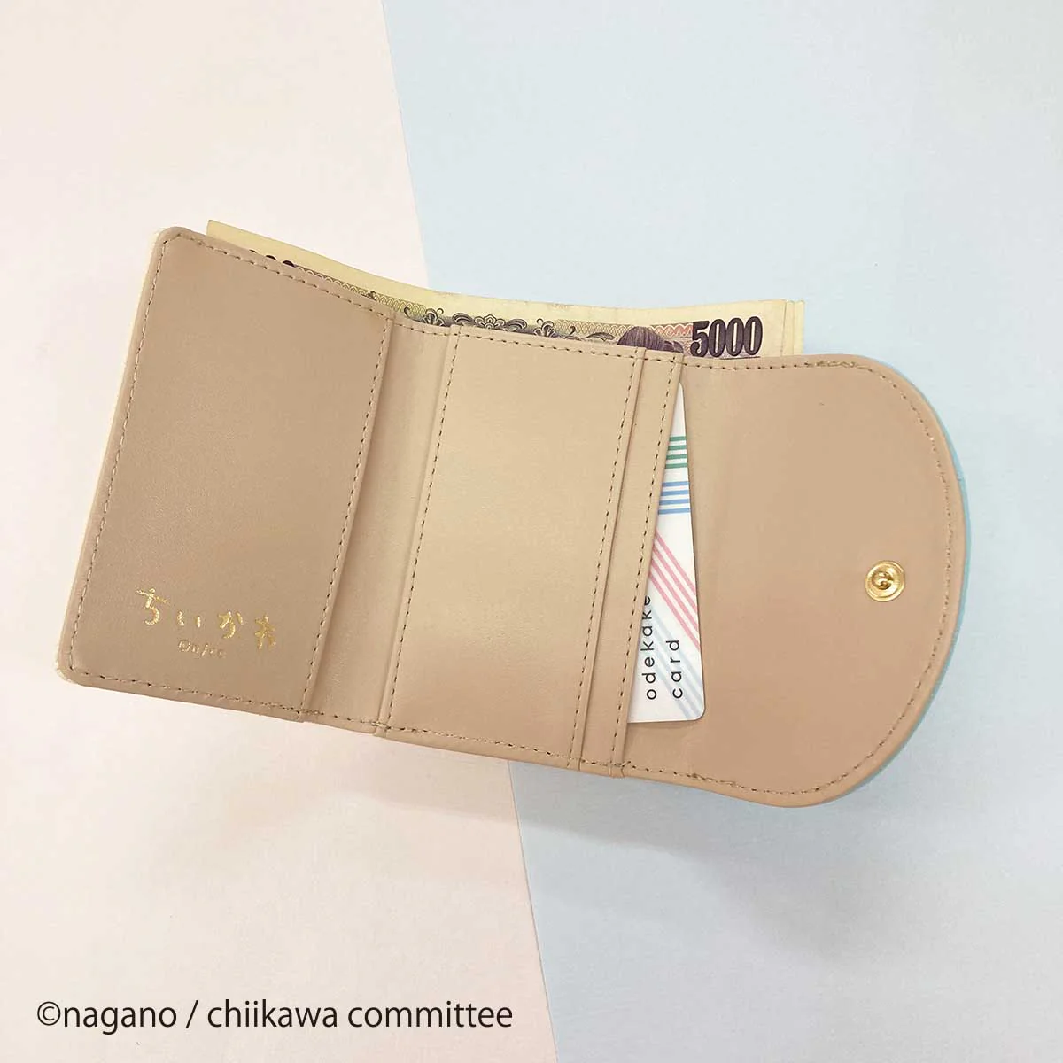 ちいかわ バッジ口金財布(ハチワレ) - Image 3