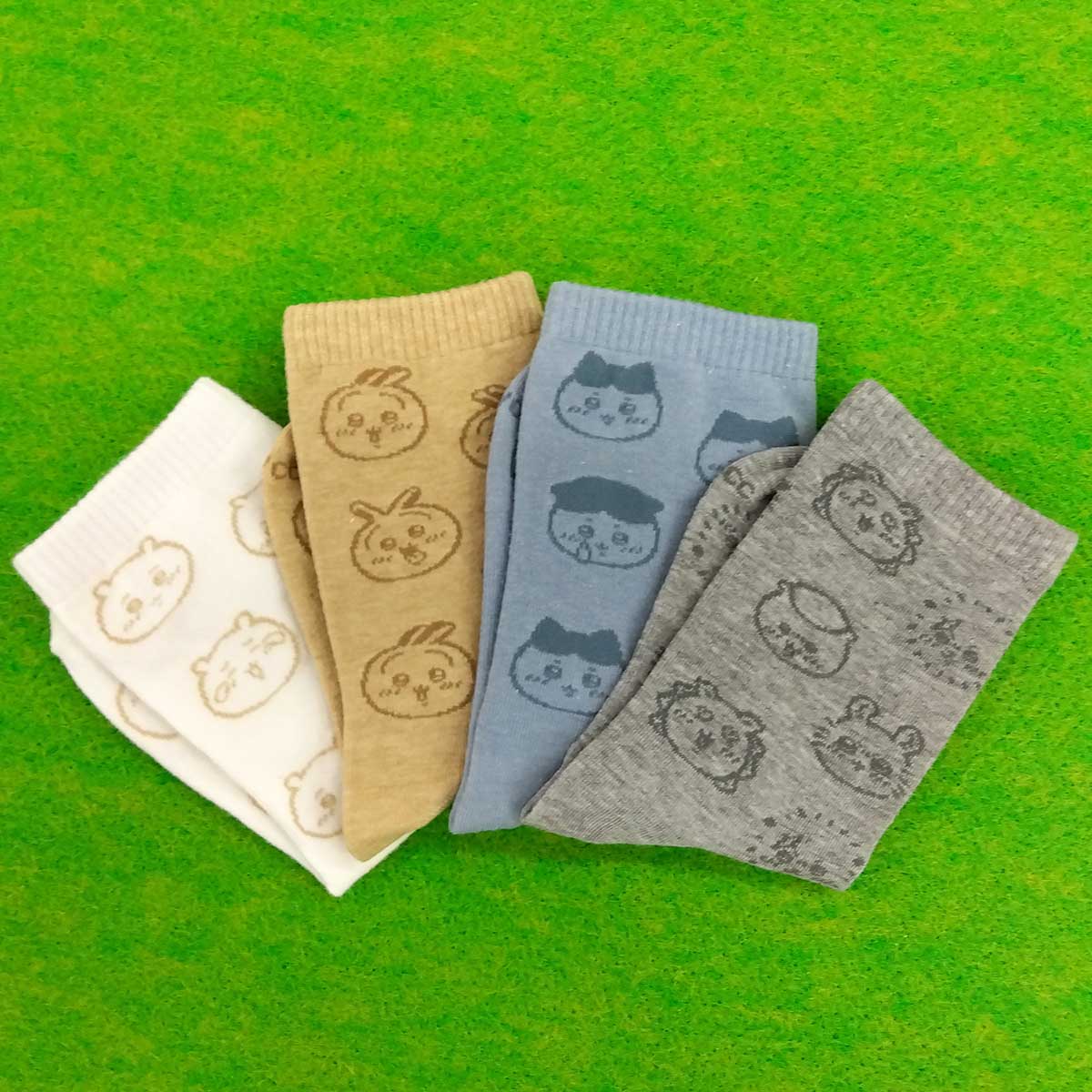 ちいかわ クルーソックス（サブ顔総柄） キッズ用 - Image 3