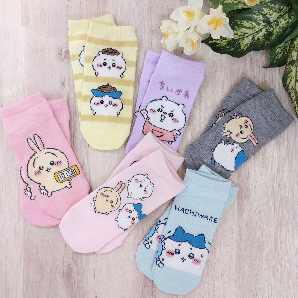 ちいかわ メッシュスニーカー丈ソックス(仲良し) - Image 3