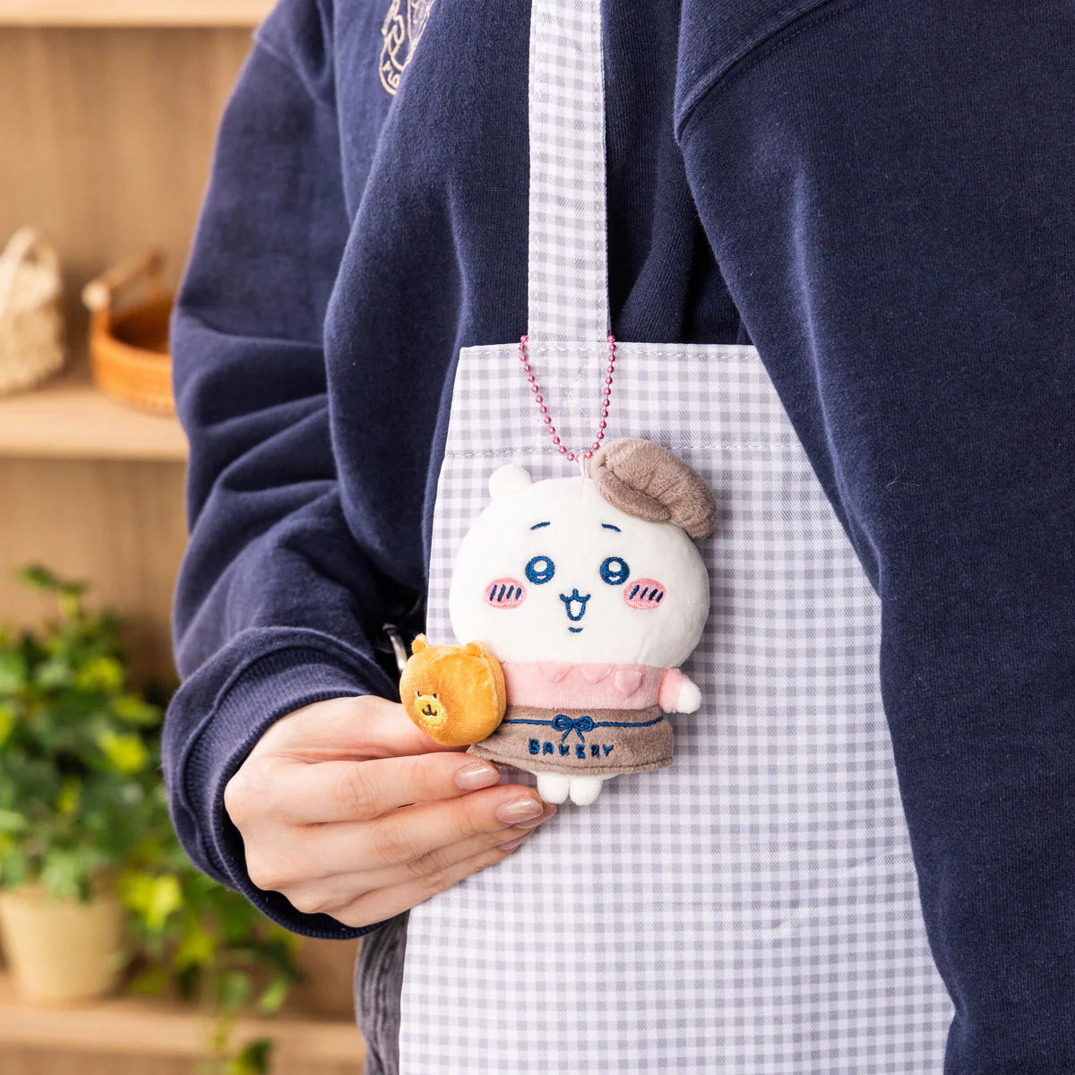ちいかわ ちいかわベーカリー スタッフさんなマスコット(ハチワレ) - Image 3