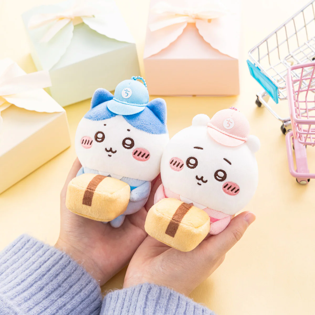 【予約】ちいかわ ちいかわマーケット 配達員さんなマスコット(くりまんじゅう)【2026年4月下旬より順次発送予定(発送延期の場合もキャンセル不可)】【通常商品と同時購入・配送希望日指定不可】 - Image 3